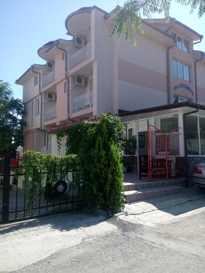 Hotel St. Anthony Napospart Kültér fotó